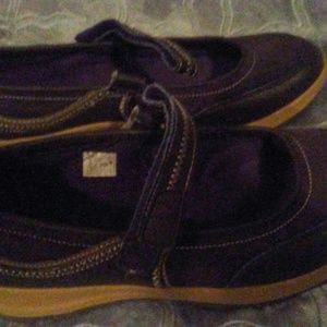 Lands end womens footwear!